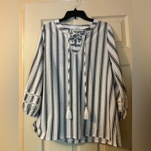 JODIFL Black and White Striped Top